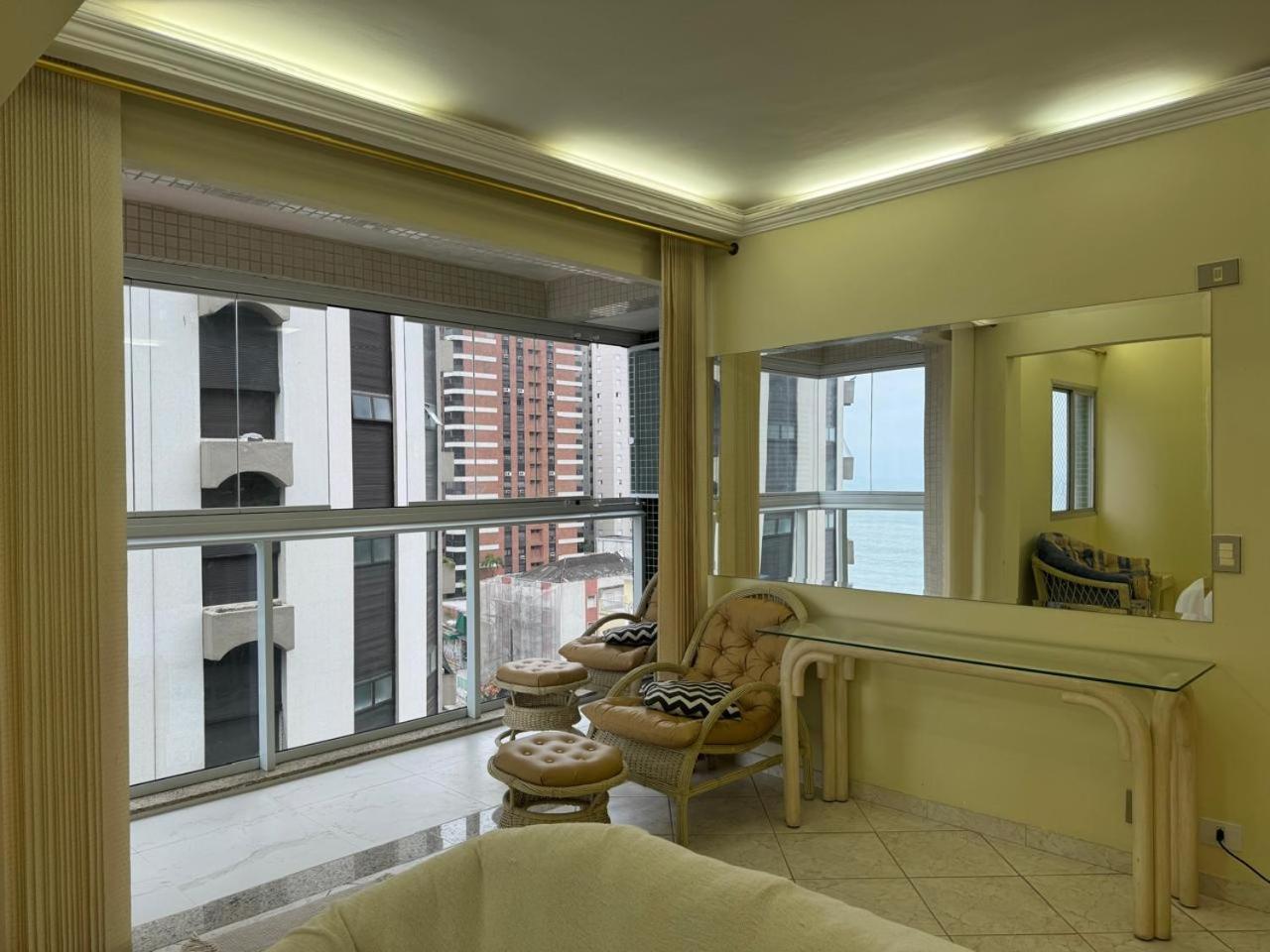 Apartamento Com Vista Mar 瓜鲁雅 外观 照片